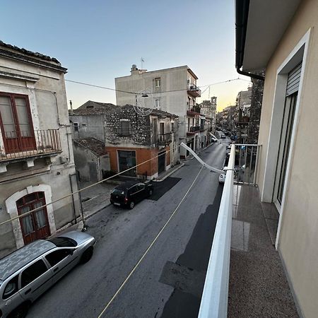 Casa Vacanze La Melagrana Modica Buitenkant foto