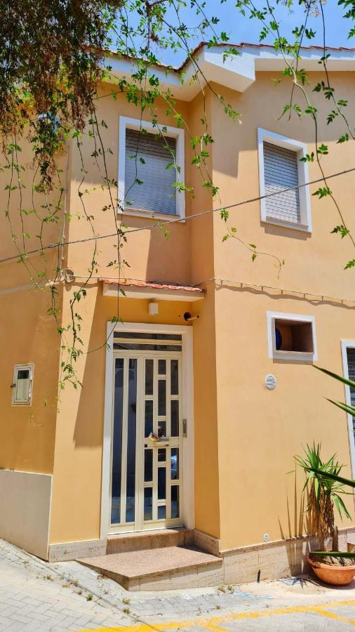 Casa Vacanze La Melagrana Modica Buitenkant foto